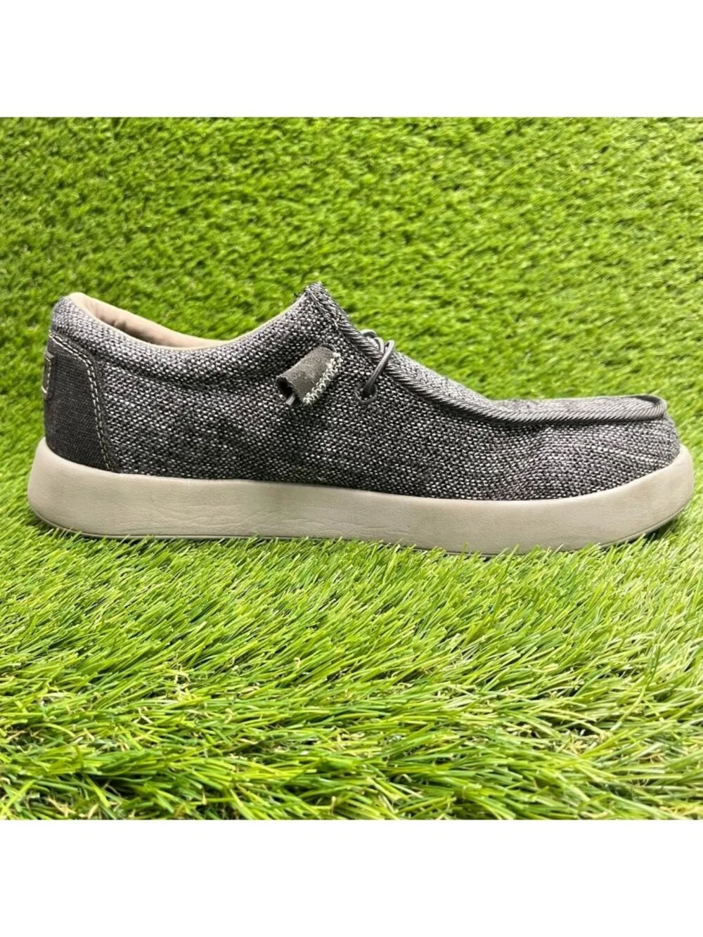 Volcom Chill Mens Size 9.5E Gray Black Composite Toe Slip On Safety Work Shoes